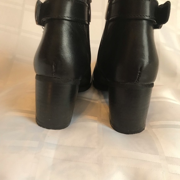 Deky Leather ankle boots made in Italy. - Picture 7 of 11